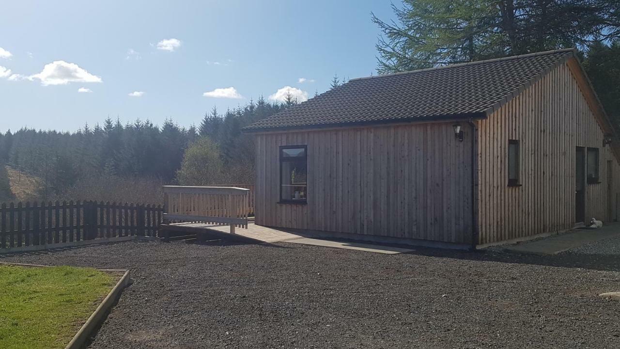 Riverside Skeabost Exterior photo